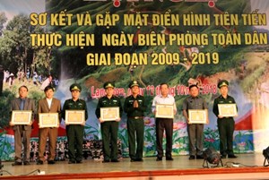 Xây dựng Đảng và thực hiện Nghị quyết Trung ương 4, khóa XII, ở Đảng bộ Biên phòng Lạng Sơn (11/12/2018)